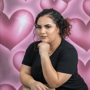 Meet your Posher, Denisse